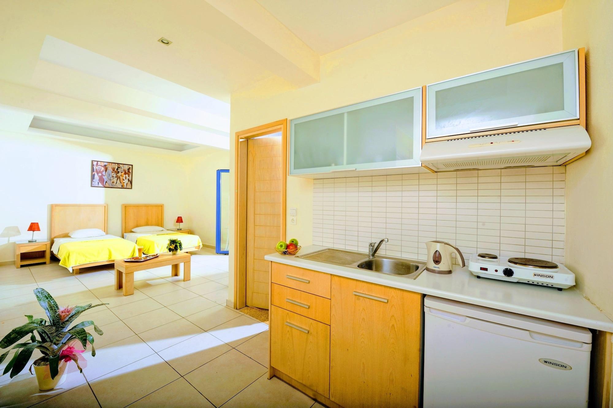 Hermes Hotel Malia ภายนอก รูปภาพ