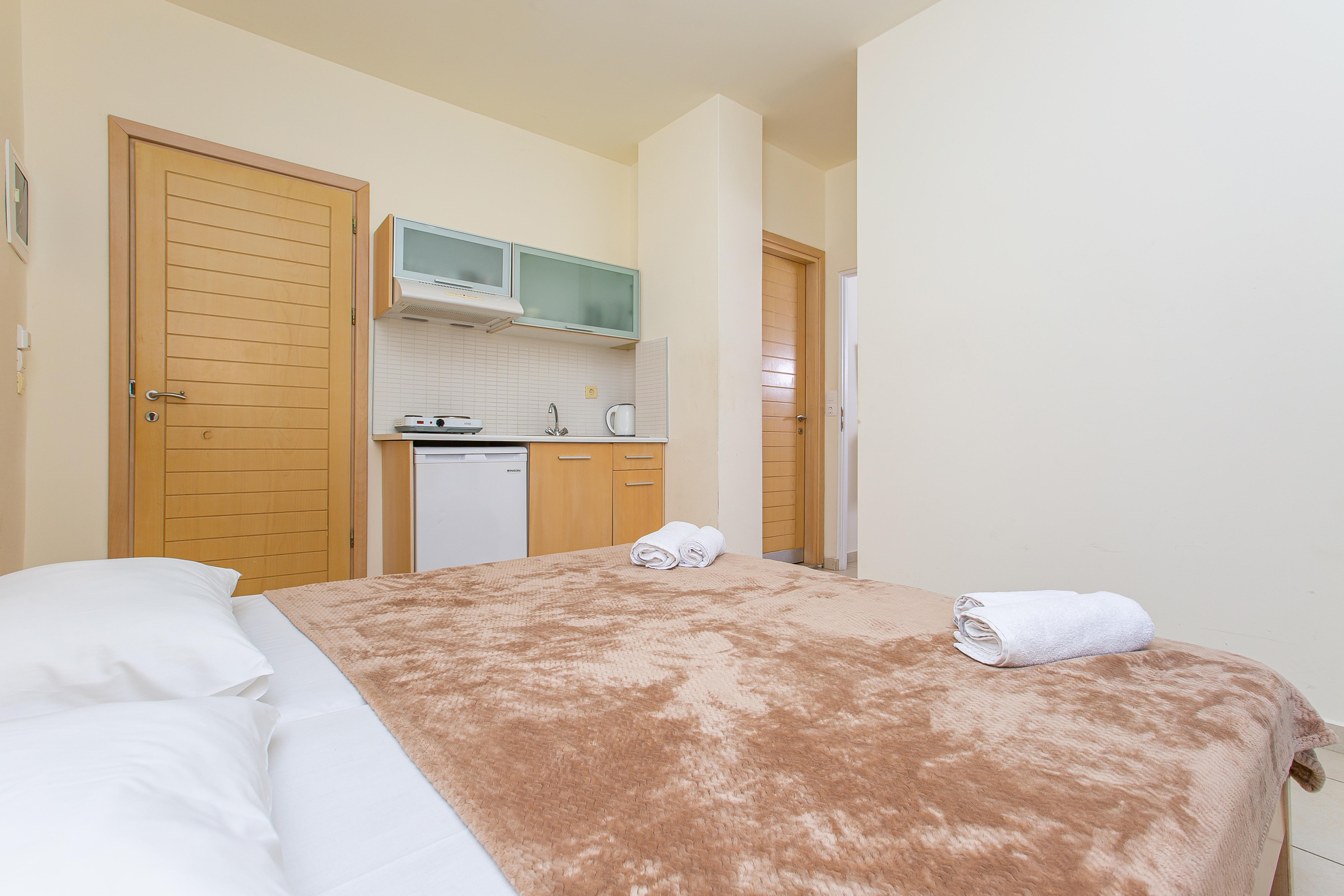 Hermes Hotel Malia ภายนอก รูปภาพ