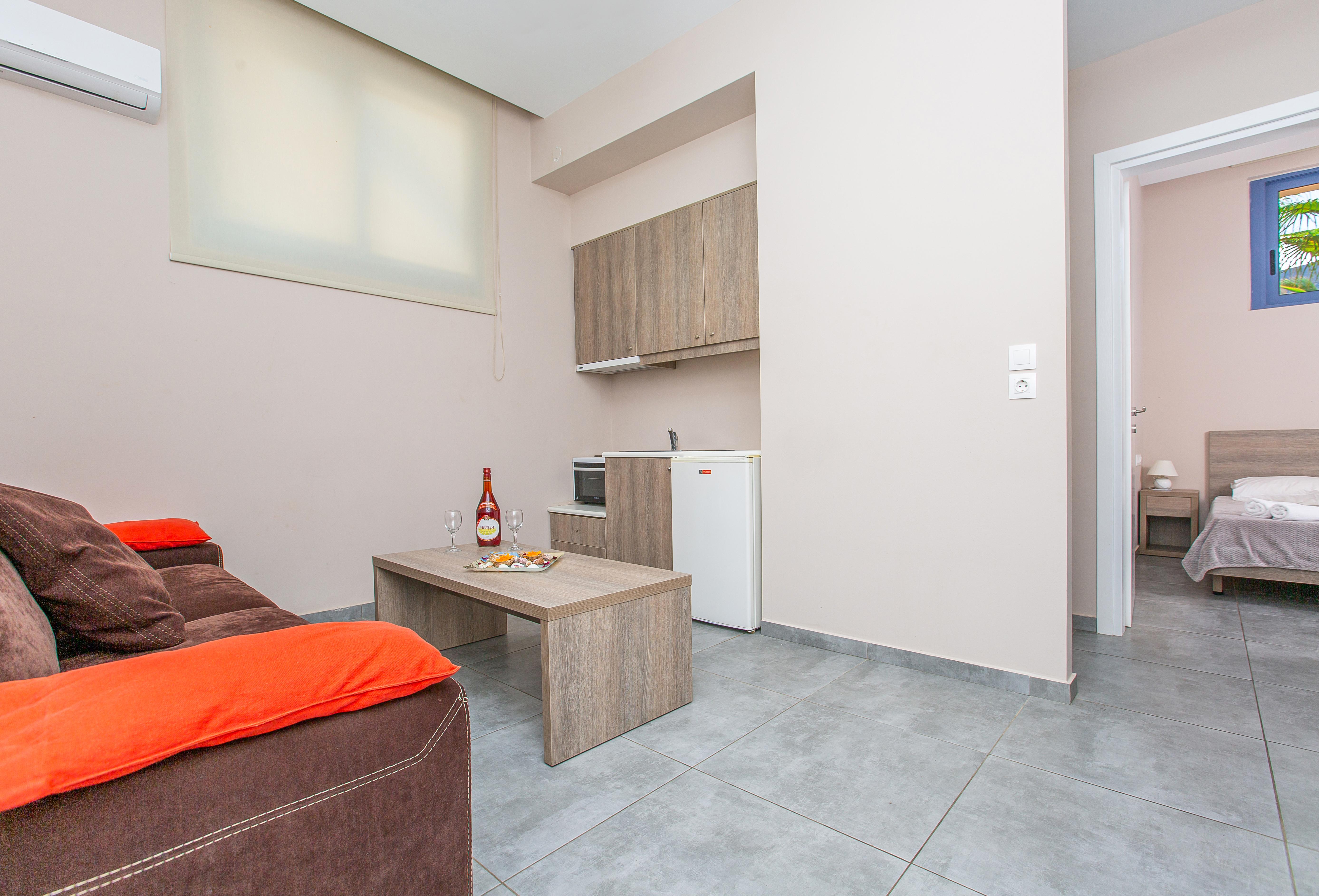 Hermes Hotel Malia ภายนอก รูปภาพ
