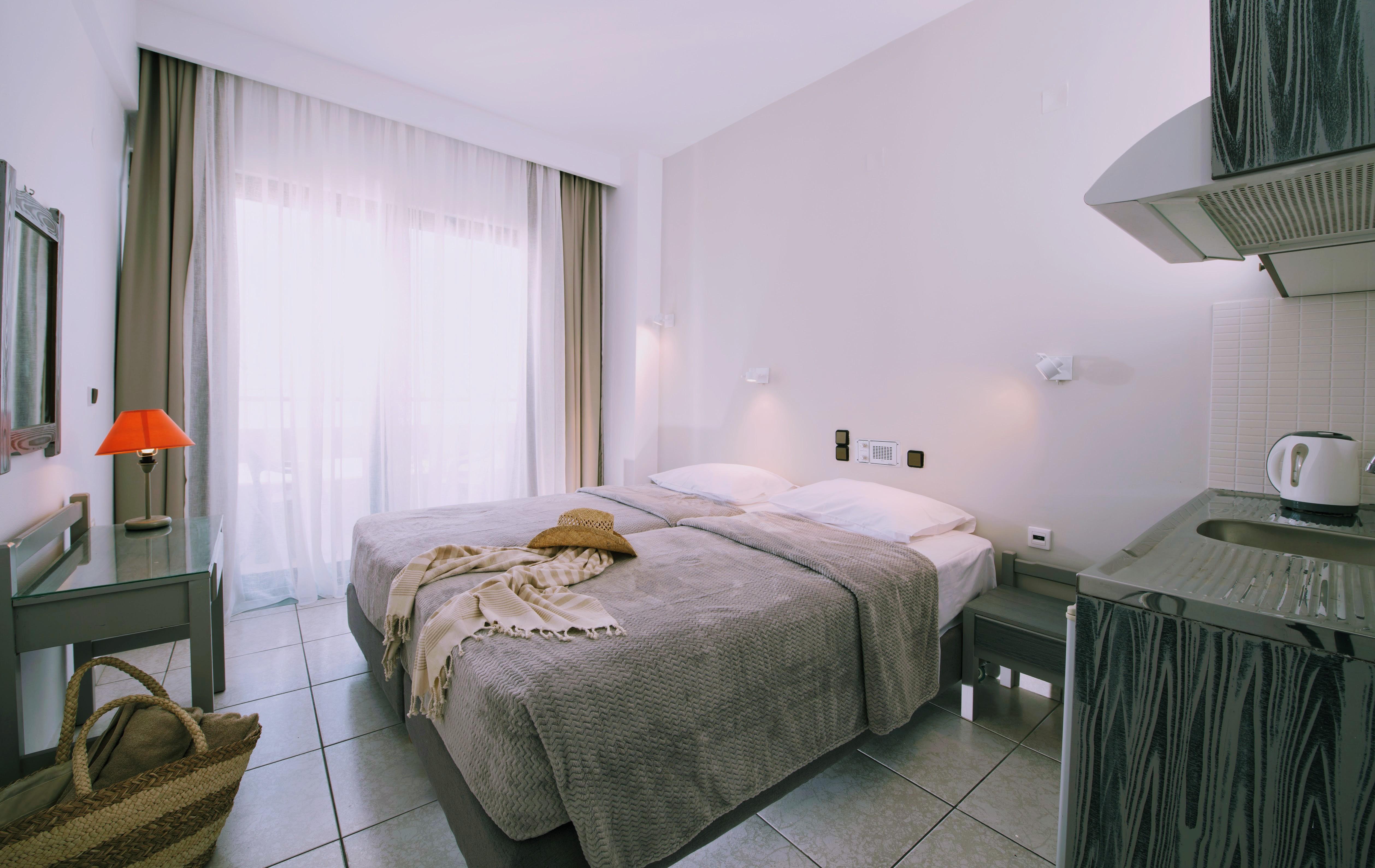 Hermes Hotel Malia ภายนอก รูปภาพ