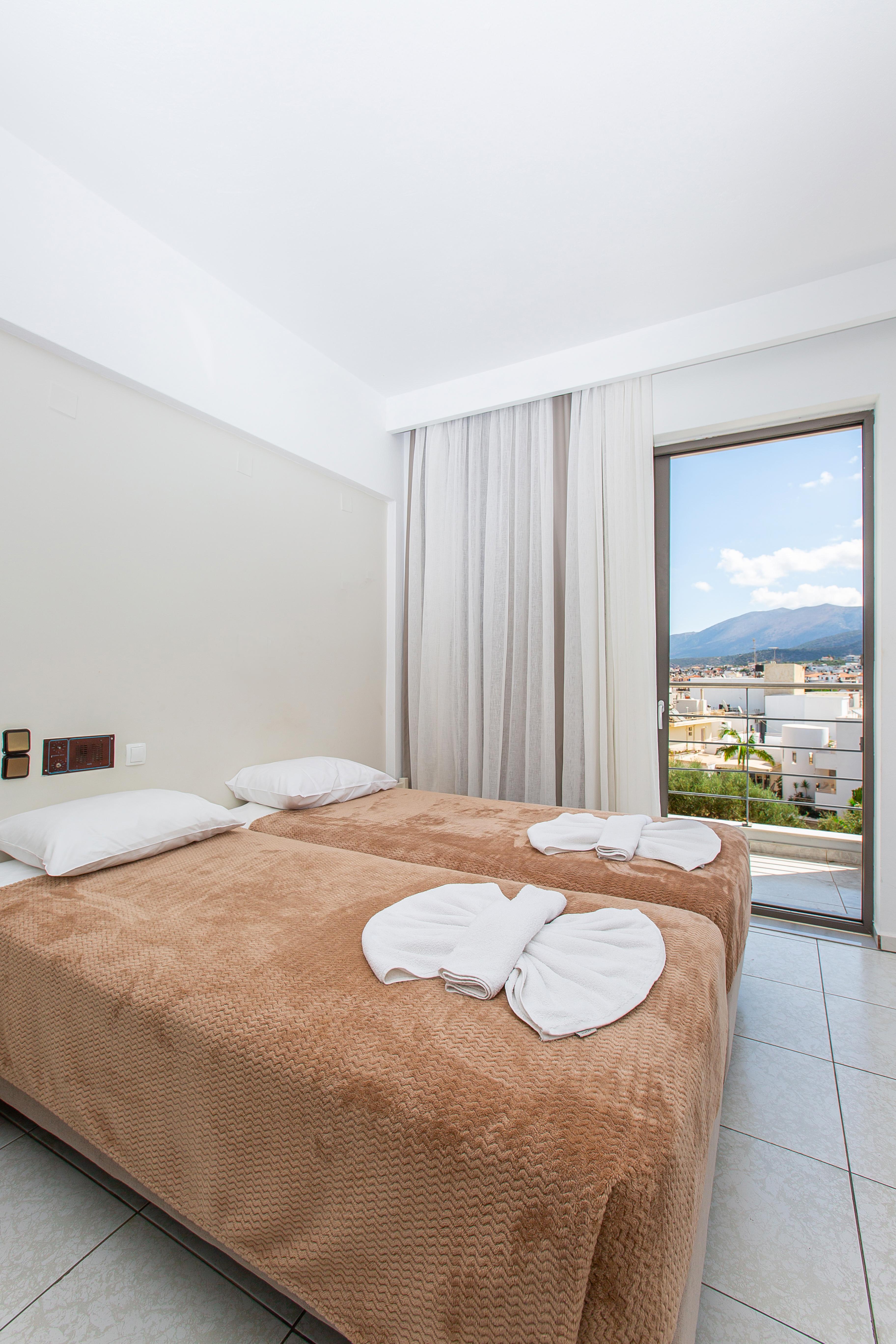 Hermes Hotel Malia ภายนอก รูปภาพ