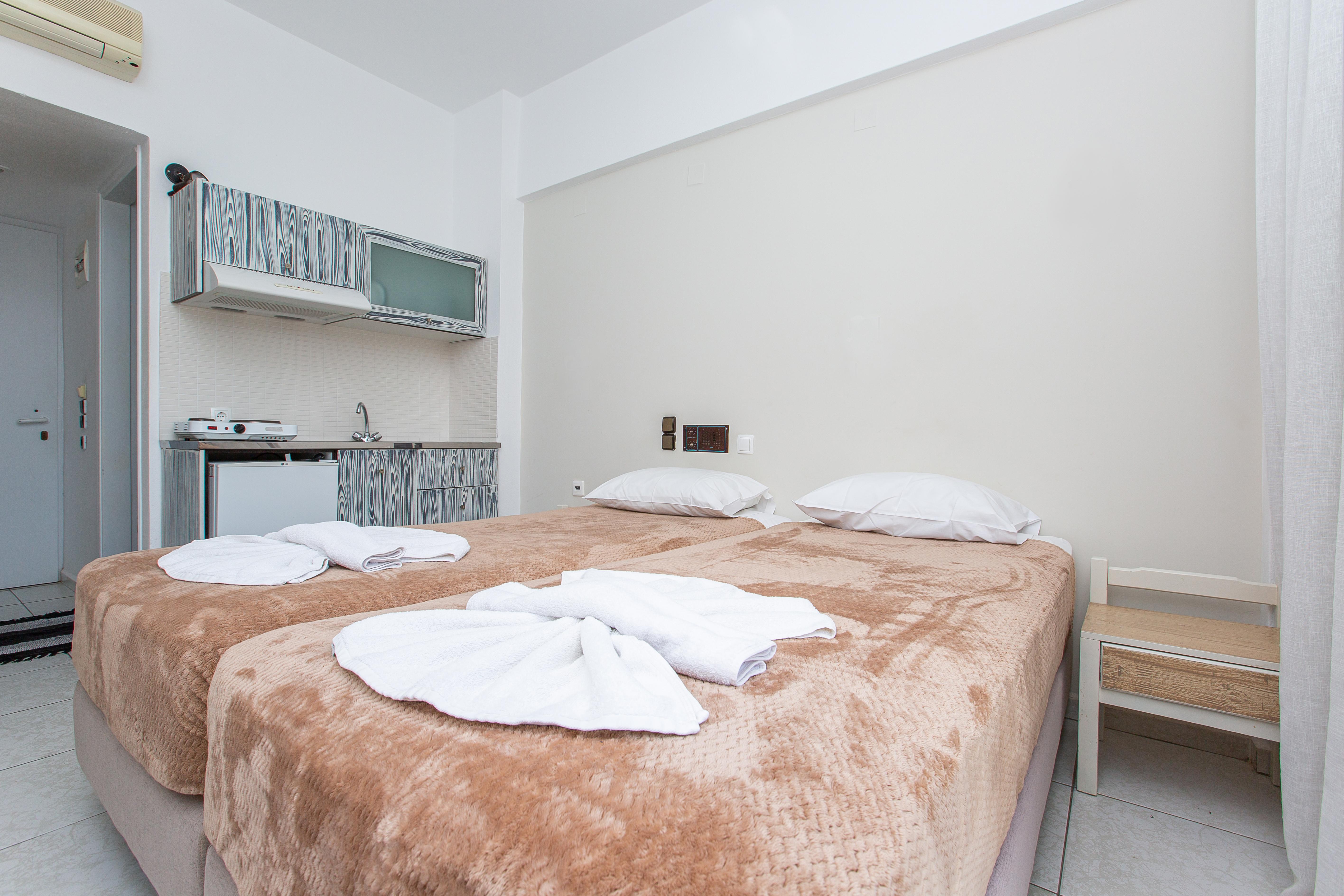 Hermes Hotel Malia ภายนอก รูปภาพ
