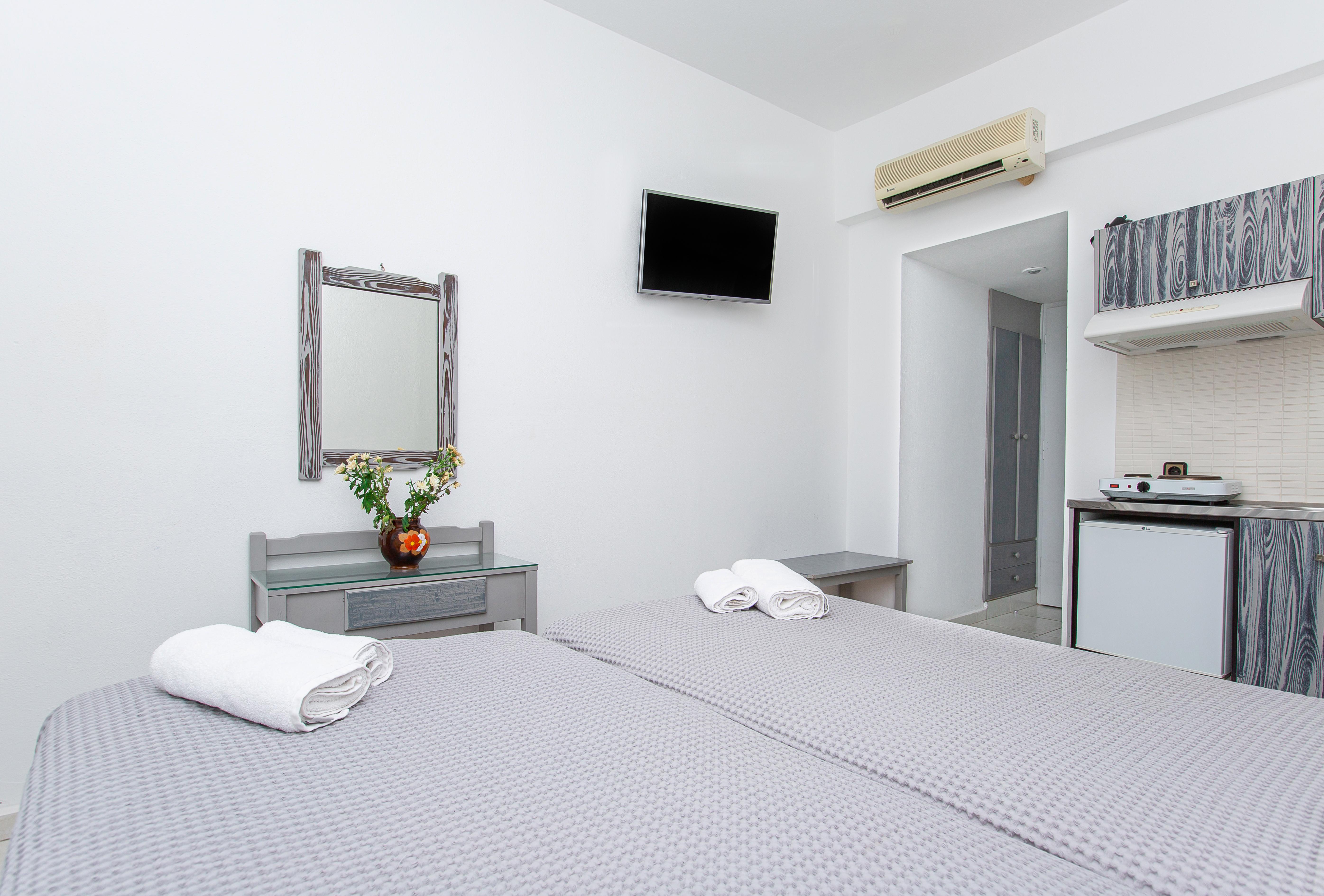 Hermes Hotel Malia ภายนอก รูปภาพ