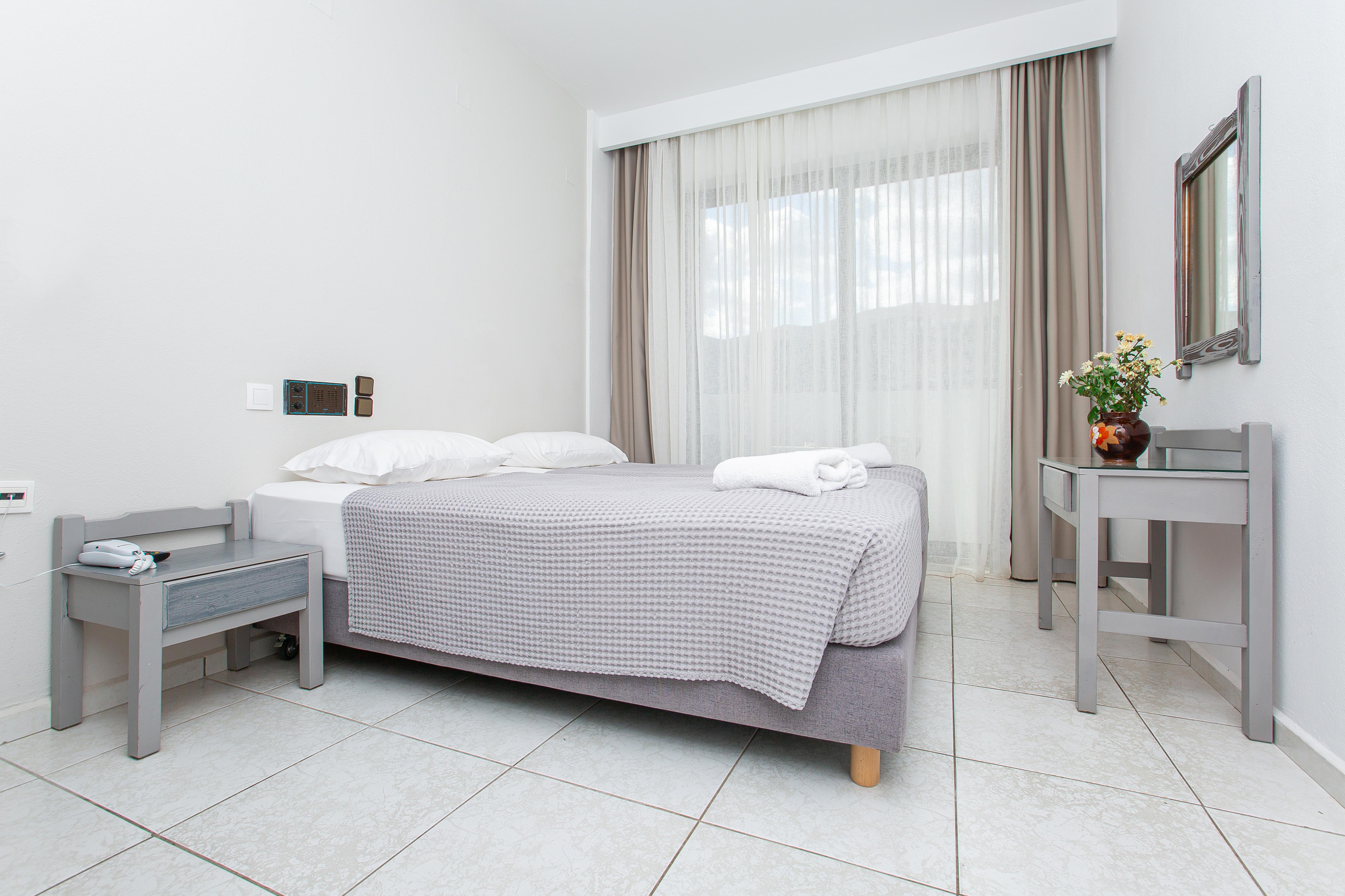 Hermes Hotel Malia ภายนอก รูปภาพ