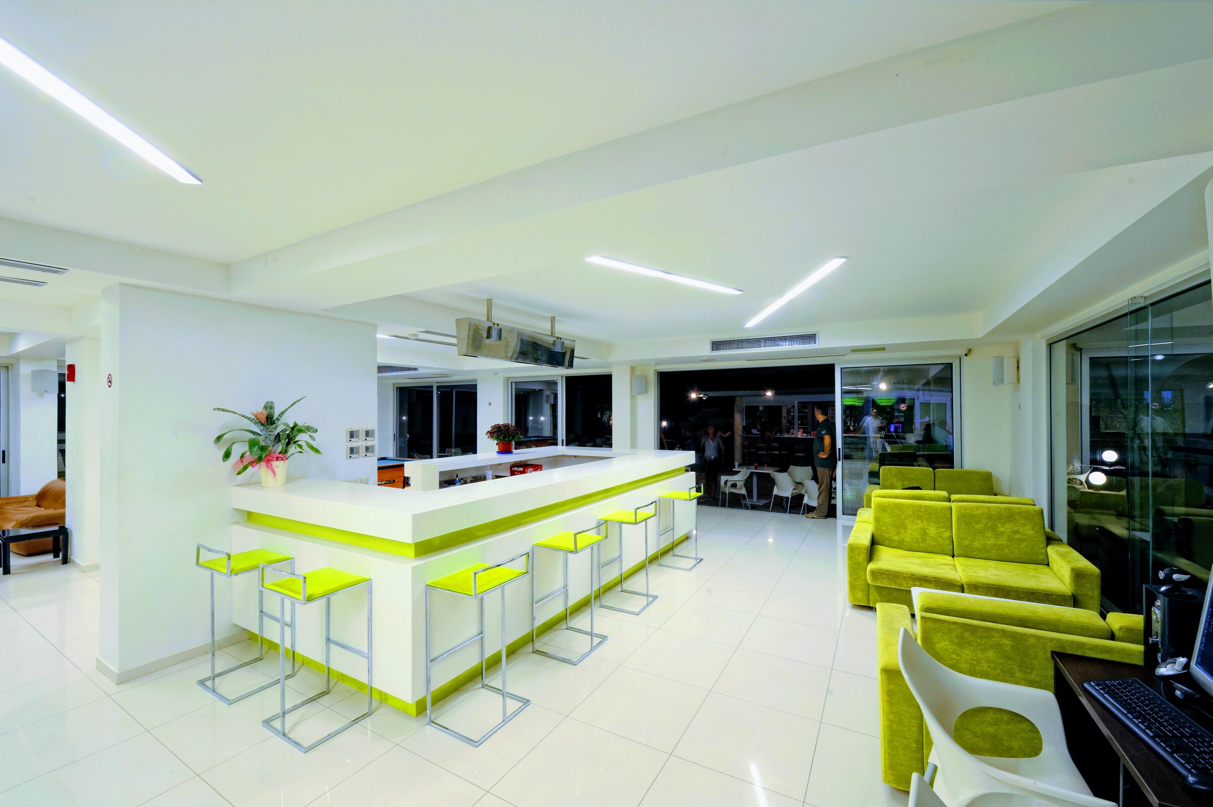 Hermes Hotel Malia ภายนอก รูปภาพ