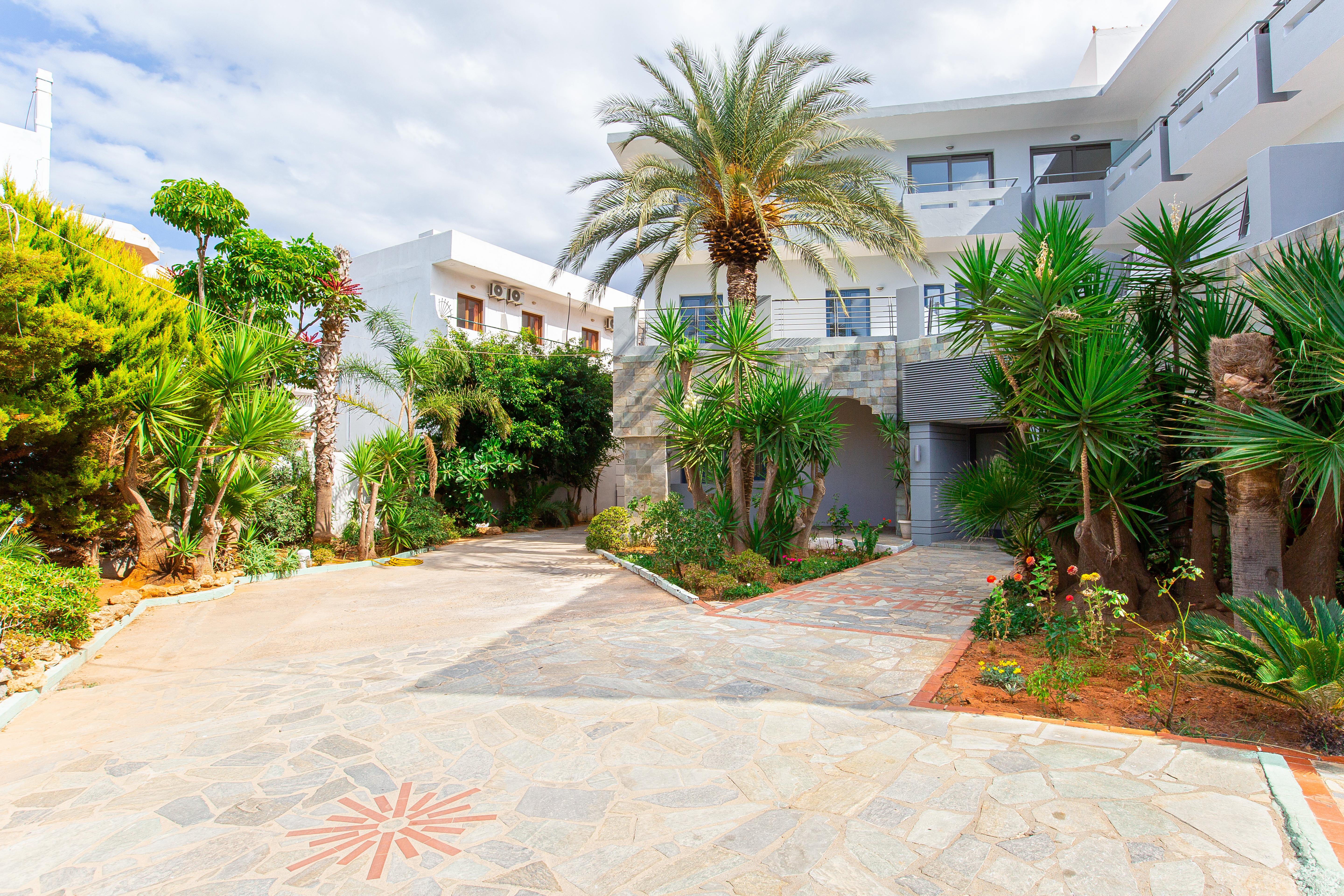 Hermes Hotel Malia ภายนอก รูปภาพ